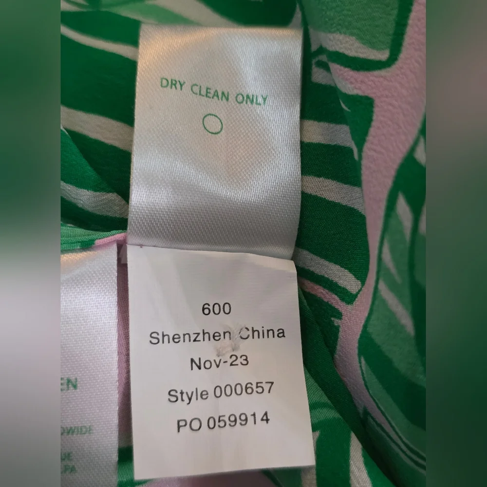 Lilly Pulitzer Elsa Silk Top Conch Shell Pink Lets Go Bananas Size LARGE - Picture 9 of 13